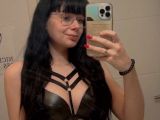 Image of cam model CherryClaire from Visit-X