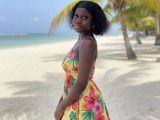 Image of cam model EbonyCherry from Visit-X