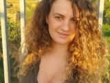 Image of cam model CurlyLove from Visit-X