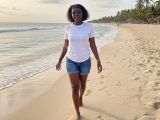 Image of cam model EbonyCherry from Visit-X