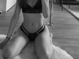 Image of cam model HannahSummer from Visit-X