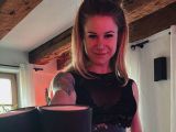 Image of cam model Prof-Paula-Bunt from Visit-X