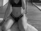 Image of cam model HannahSummer from Visit-X
