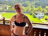 Image of cam model Mia666 from Visit-X
