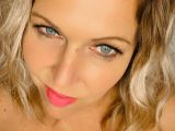 Image of cam model CurvyLola from Visit-X