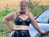 Image of cam model HotCurvy82 from Visit-X
