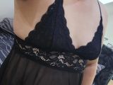 Image of cam model HotCurvy82 from Visit-X