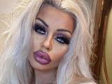 Image of cam model Roxxxy from Visit-X