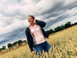 Image of cam model Julia-Winter from Visit-X