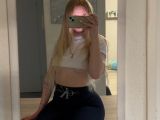 Image of cam model RoyalBlondie from Visit-X