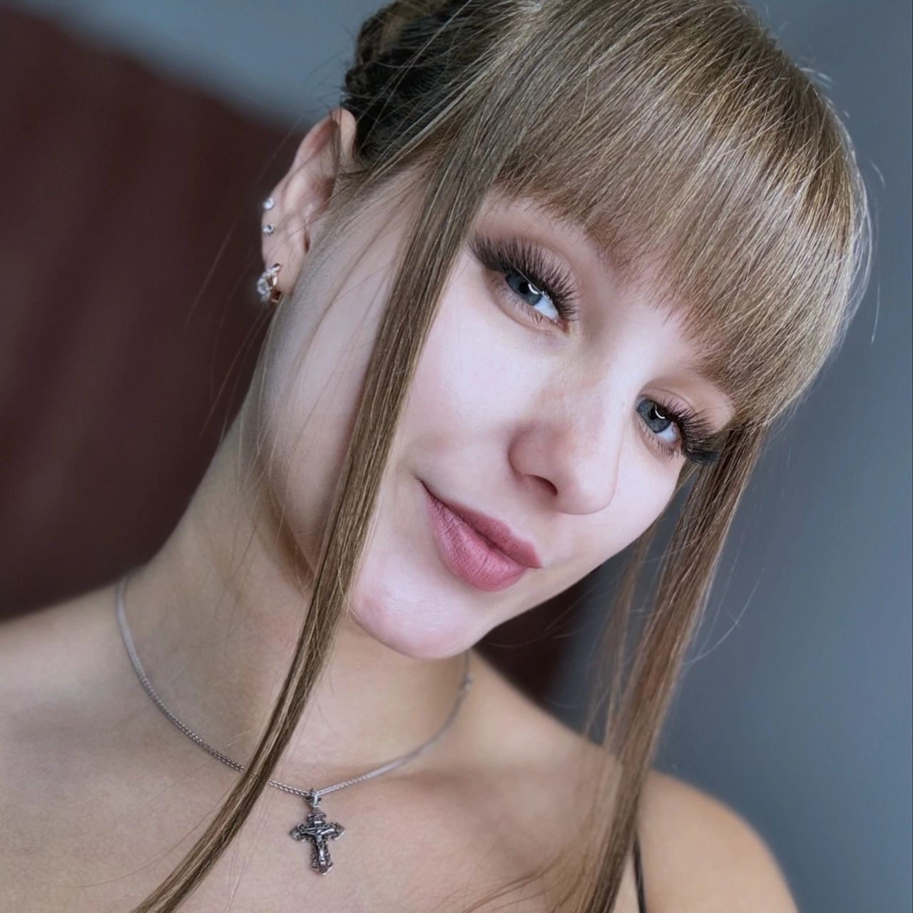 Leonalove