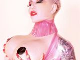 Image of cam model DominaNoaNavaro from Visit-X