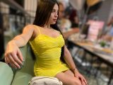 Image of cam model NaomiHillX from Visit-X