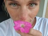 Image of cam model ShyJulie from Visit-X
