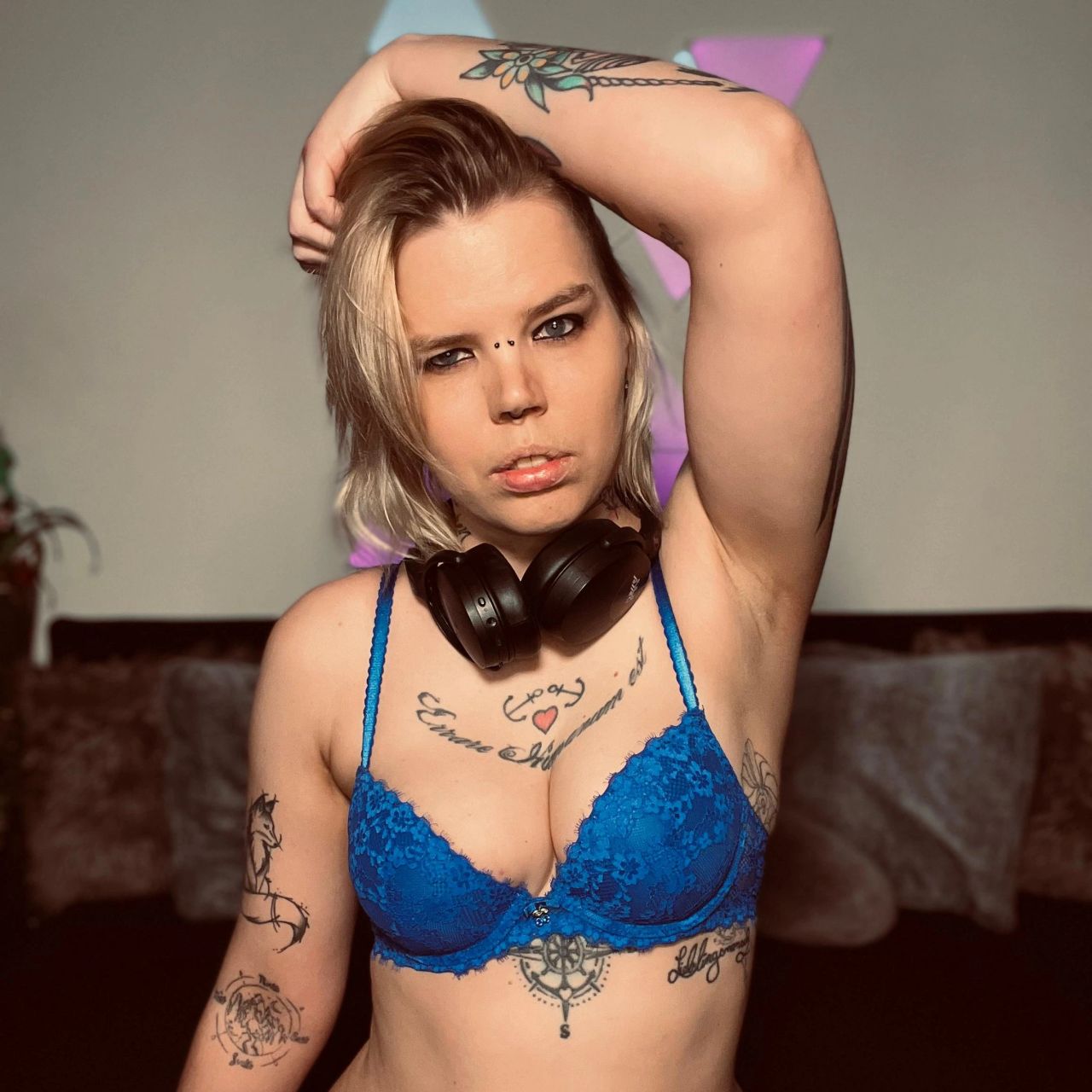 JuliaAvarix