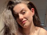 Image of cam model Nyrah from Visit-X