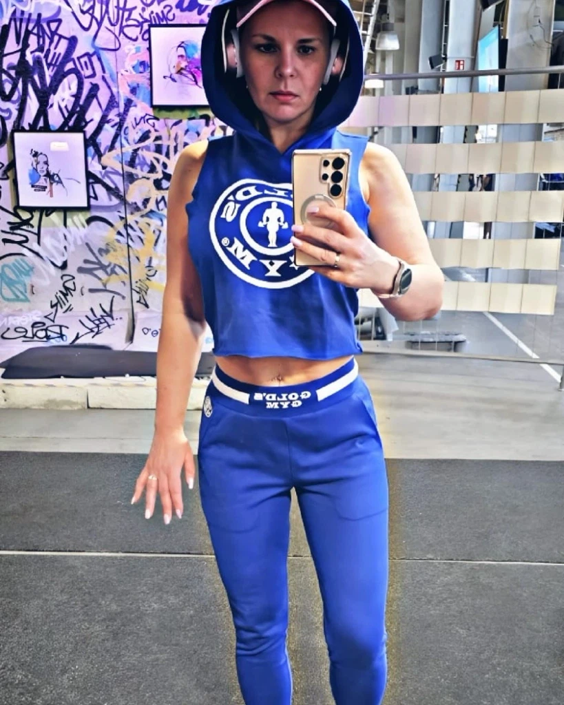 Aische-Pervers:Guten morgen Aische-Pervers:Guten morgen