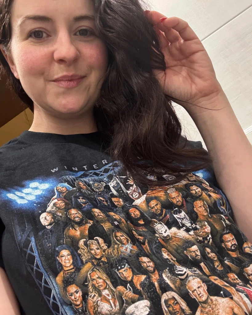 EmmaSecret:Nettes Shirt von der WWE Veranstaltung, oder?