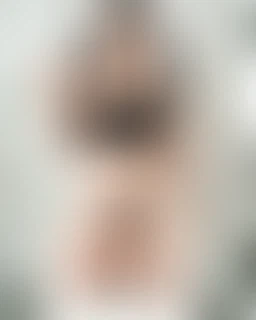 EmmaSecret:Wer zieht mich aus? 😇 EmmaSecret:Wer zieht mich aus? 😇