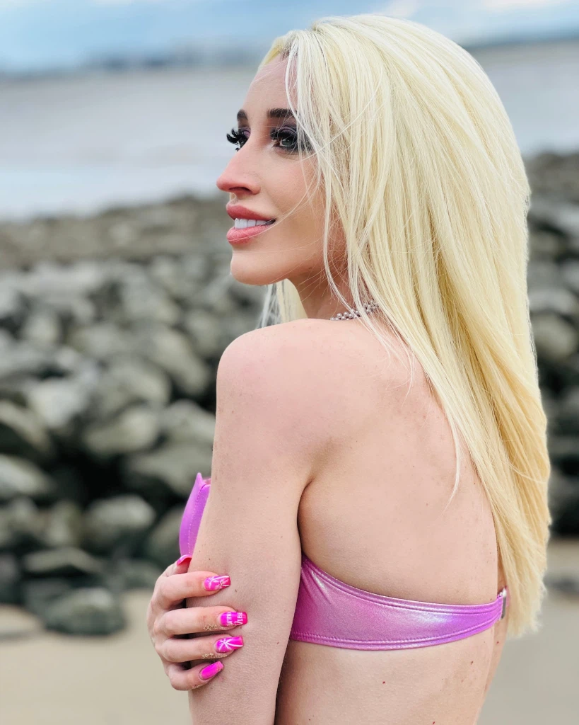 CremeDeLaCreme:Zur Zeit leider Krank 🥺