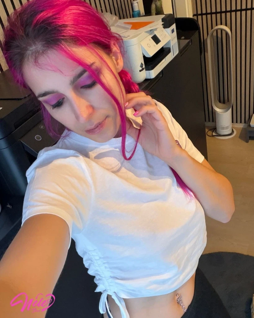 NeleSweet: NeleSweet: