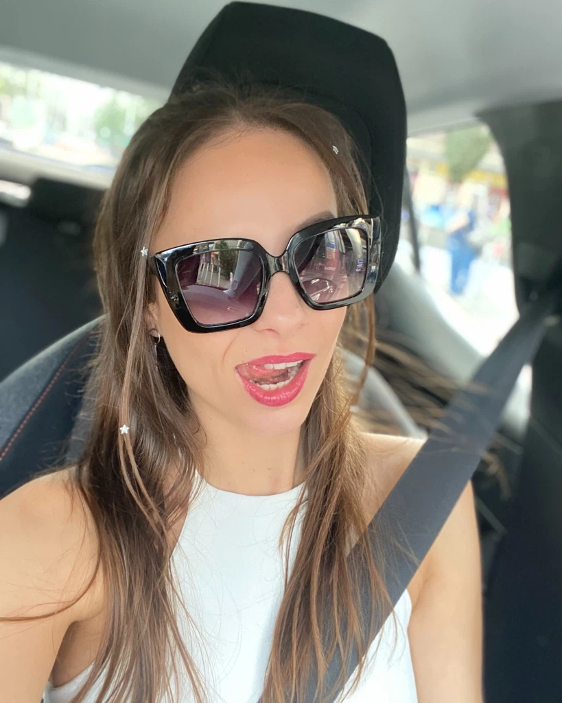 MaryWet:Wohin fahren wir zwei heute? 😏 MaryWet:Wohin fahren wir zwei heute? 😏