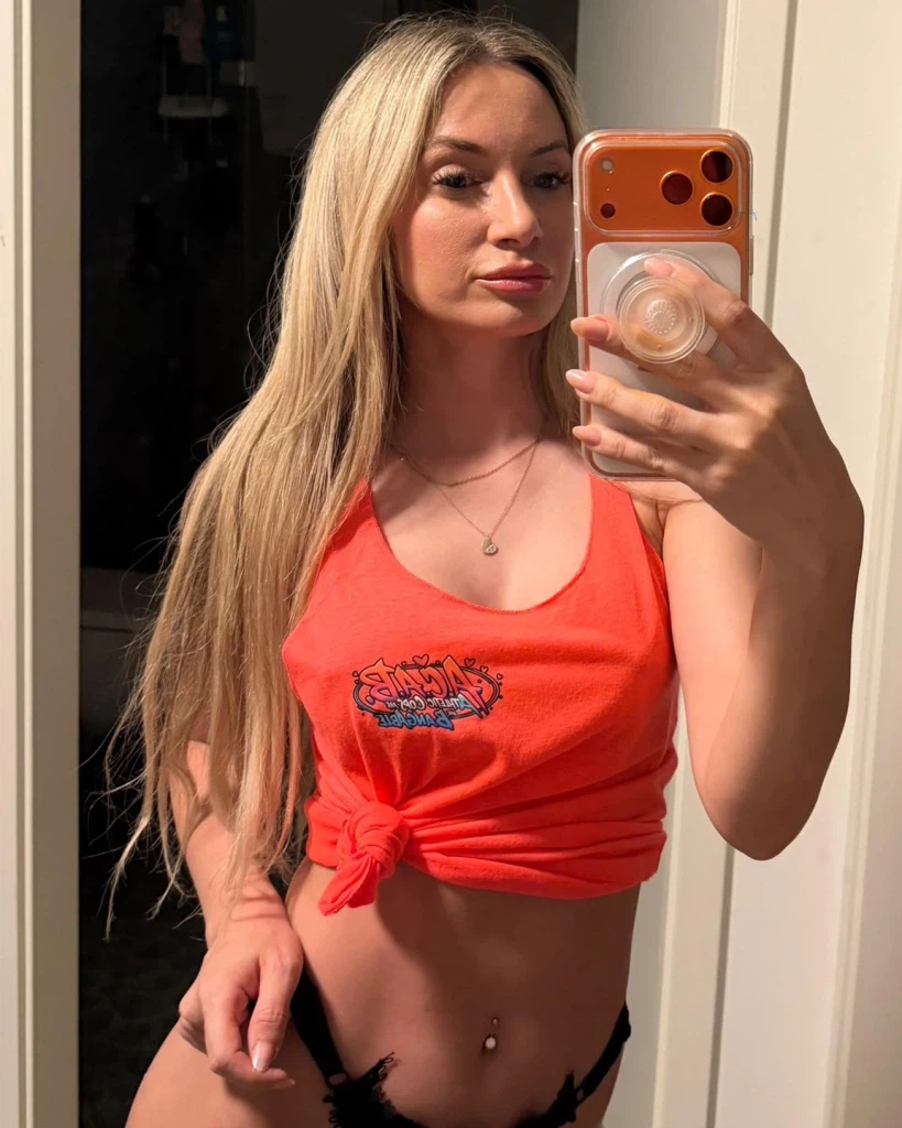 Micky-Muffin:🔥 Hey ihr Süßen… 😈 Micky-Muffin:🔥 Hey ihr Süßen… 😈
