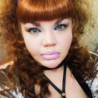 RedBustyX
