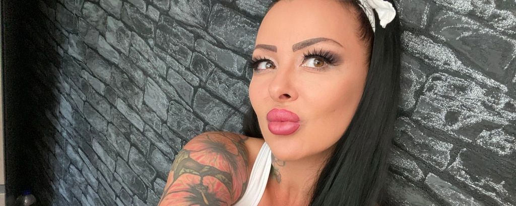 SunnyMartinez – Banner
