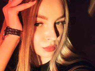 NewGirl - livesex seksikamera esiintyjä.