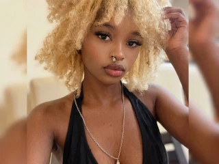 EbonyLovee