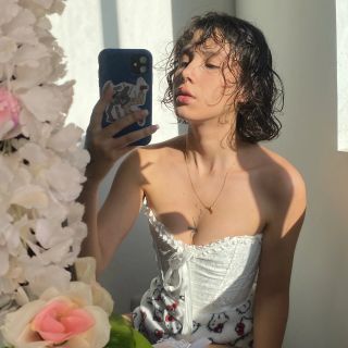 Goddess-vee