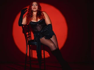 CynthiaDesire - livesex seksikamera esiintyjä.