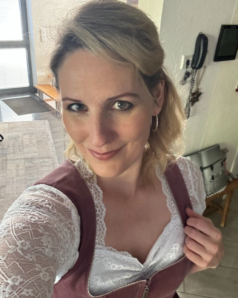 NoraNoxx:Dirndl NoraNoxx:Dirndl