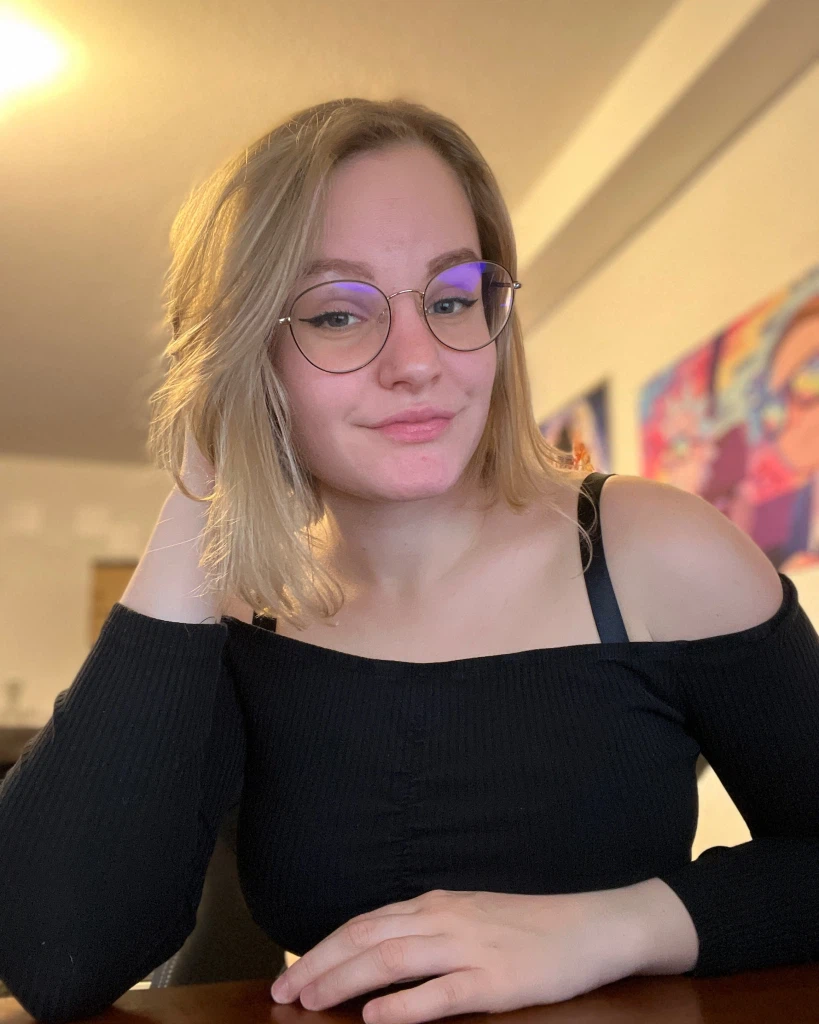 Lina-Klein: Lina-Klein: