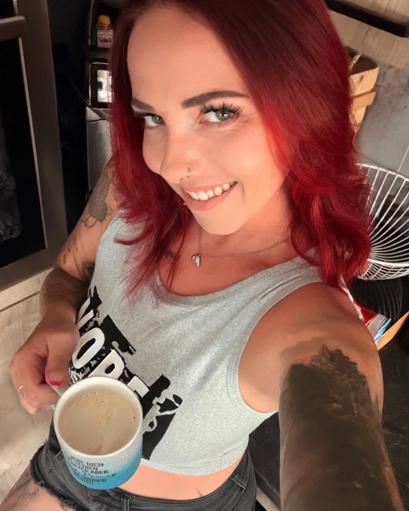 NinaDevil:Ich bin jetzt immer noch hier für Dich! NinaDevil:Ich bin jetzt immer noch hier für Dich!