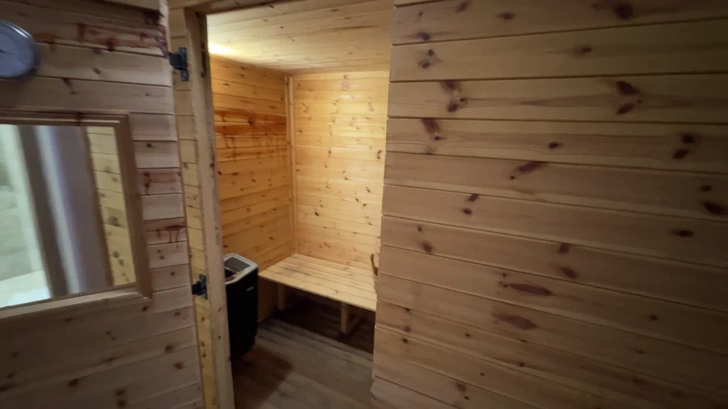 LaraBergmann:Kennst du schon meinen neuen Clip von heute?