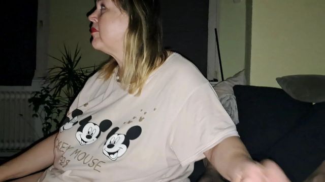 Desinteresierter Handjob