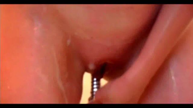 meine Fickfotze spülen....