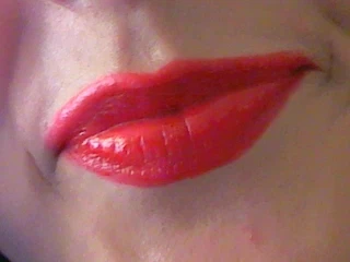 FetishhGoddess Red lips fetish. Extreme close-up to my mouth