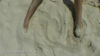 LissLonglegs Füße im Sand