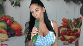 Adriana-del-Rossi Market woman masturbates with cucumber