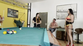 DirtyPriscilla Fully weighted billiard game