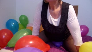 reifeLady55 Balloon fun for you