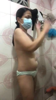 AsianCandygirl Asian Girlfriend pee for me wearing mask