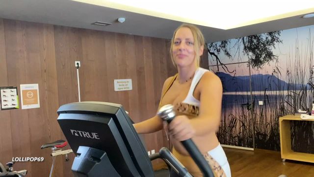 Vom Hotelgast zum Sexworkout überredet