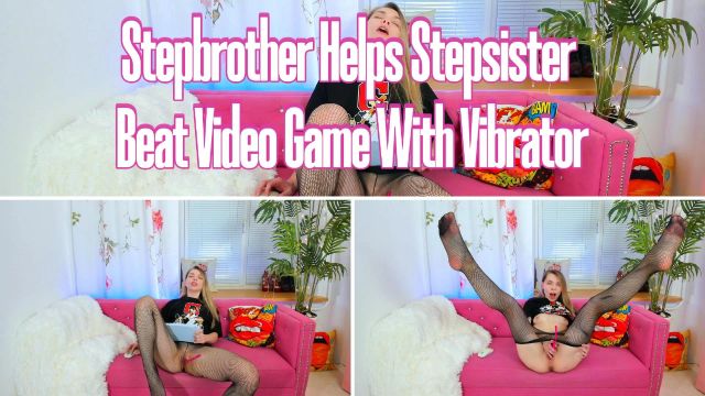 Stiefbruder hilft Stiefschwester mit Vibrator bei Videospiel