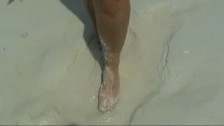 Angelina6 Muddy feet