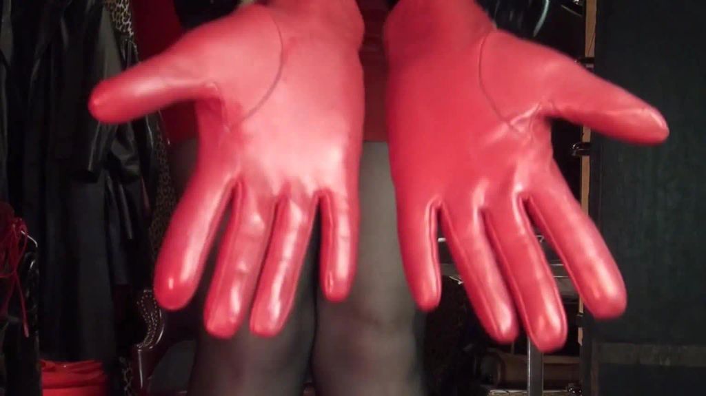 12576452 1024 - Lederhandschuhe mit Speichel - Spucke, spit, Speichel, speichel, Lederhandschuhe, Leder, Leather, laufen, Latex, handschuhe, Gloves, Fetish