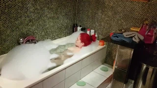 DirtyPinkGirl Bath time